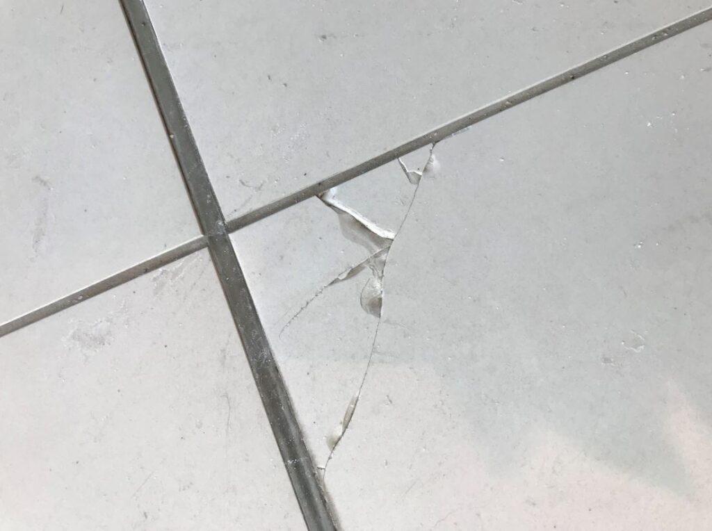 cracked_tile
