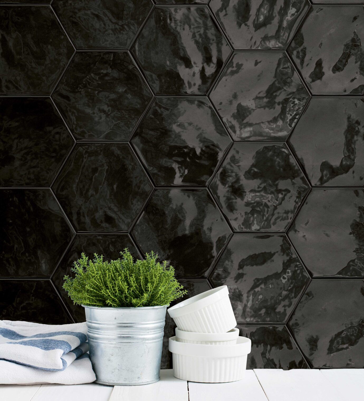 Placid_Installation-BlackGlossy