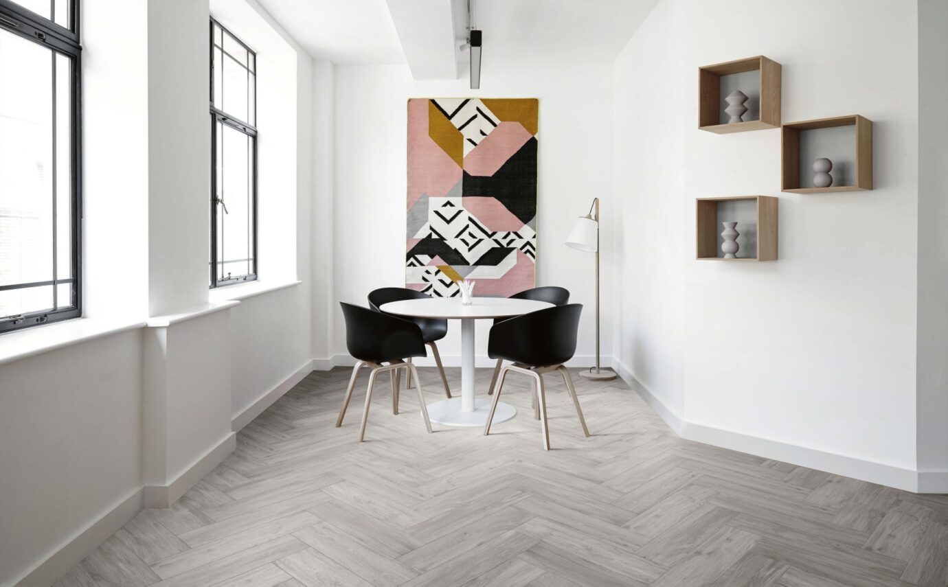 Oakwoods_Grey_Install